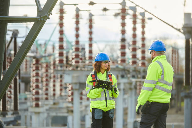 Best Affordable Emergency Electrician  in Gresham, OR
